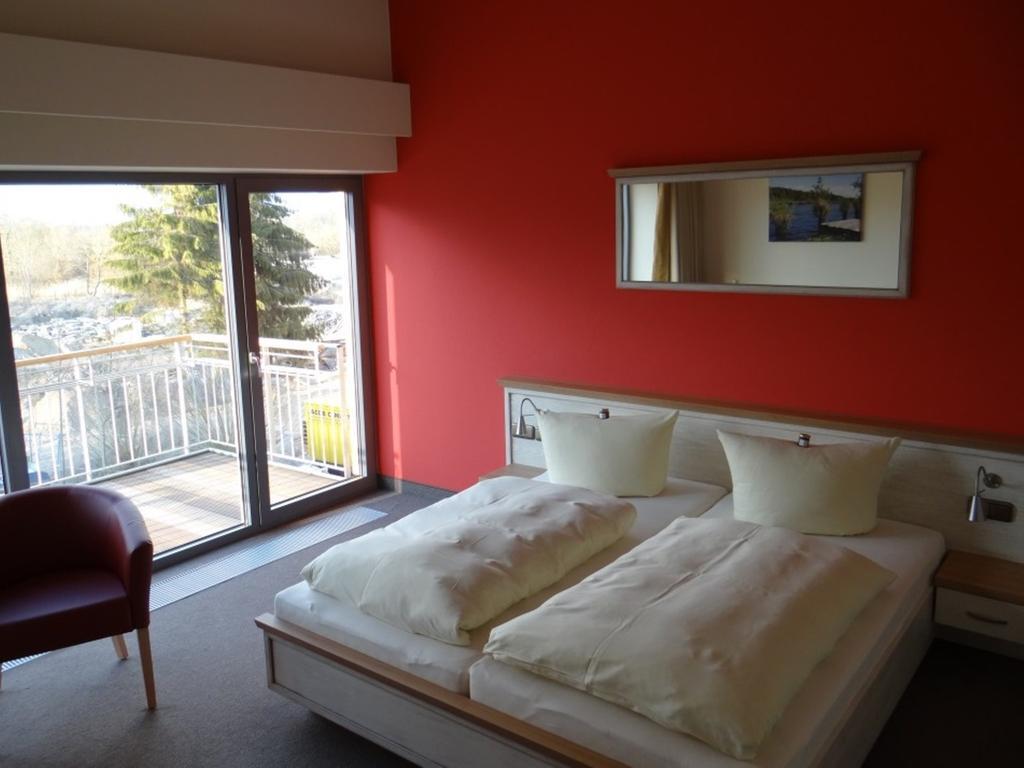 Liepen  Hotel Und Restaurant Am Peenetal חדר תמונה