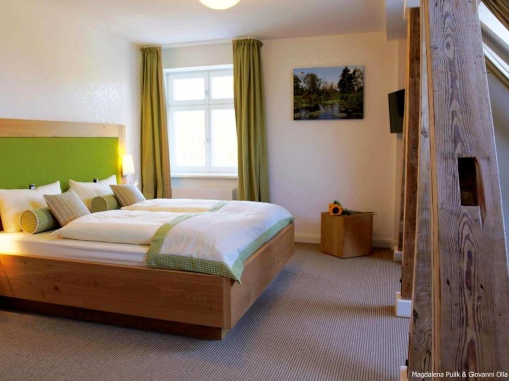 Liepen  Hotel Und Restaurant Am Peenetal חדר תמונה
